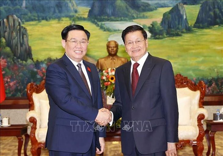 Chủ tịch Quốc hội Vương Đình Huệ gặp Tổng bí thư, Chủ tịch nước Lào Thongloun Sisoulith - Ảnh: TTXVN